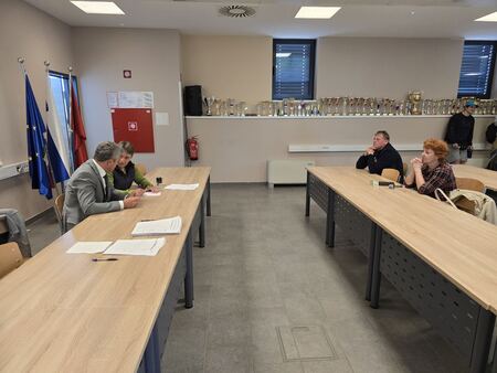 društva _ podpis pogodbe